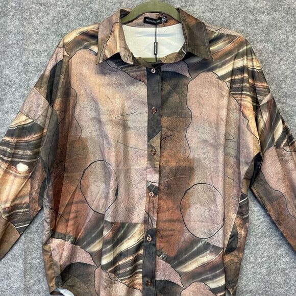 NWT PrettyLittleThing Top Women's 4 Beige Abstract Button Down Oversized Shirt - Picture 1 of 16